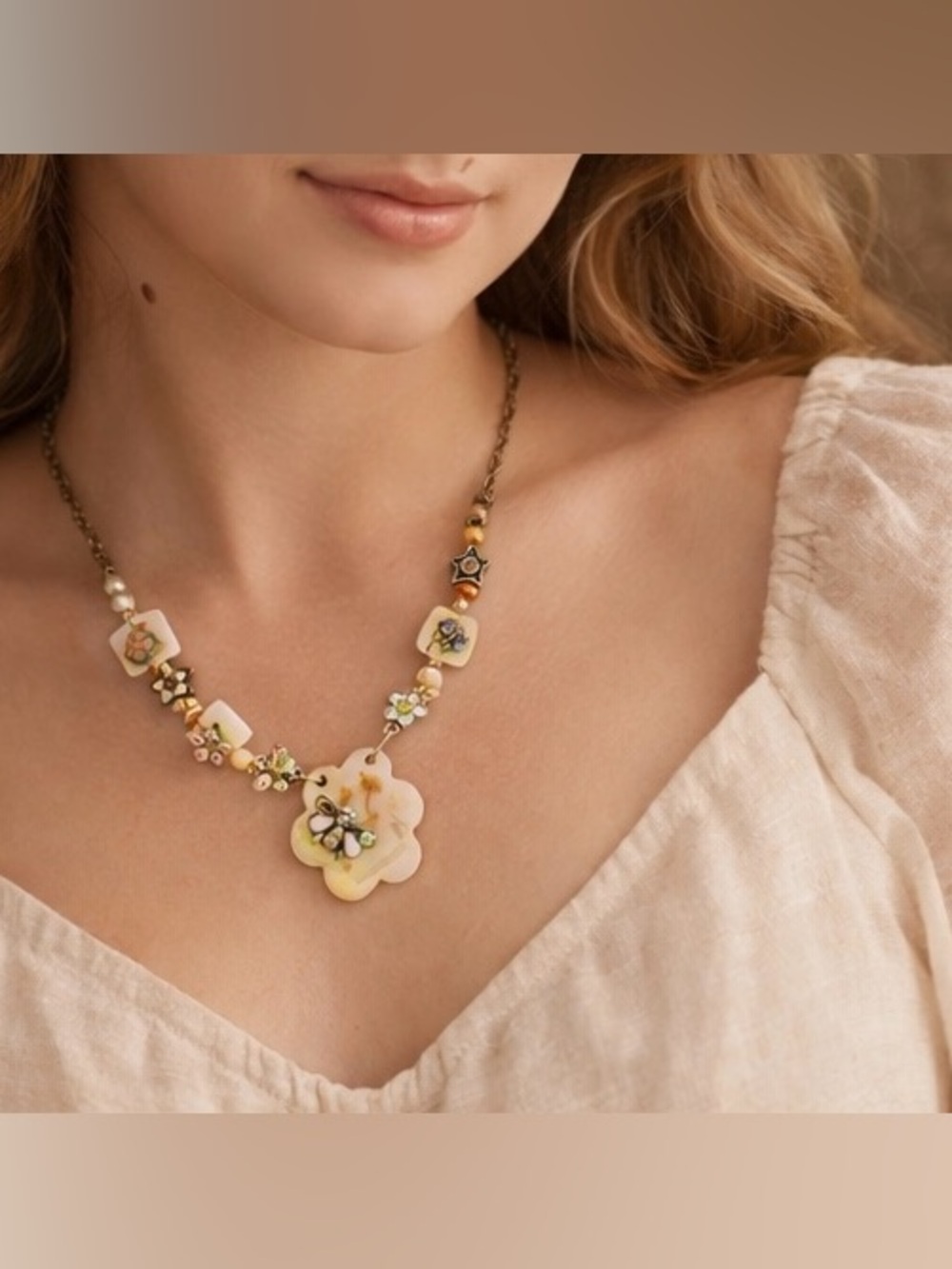 ✨ Enamel Floral Charm Necklace with Bee Pendant 🐝 🌼